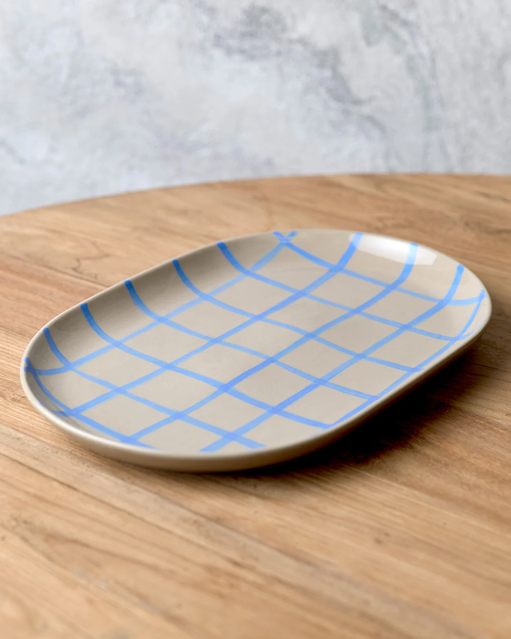 38cm Oval Tray in Stone With Blue Handbrush / Coastal Junction - Image 3
