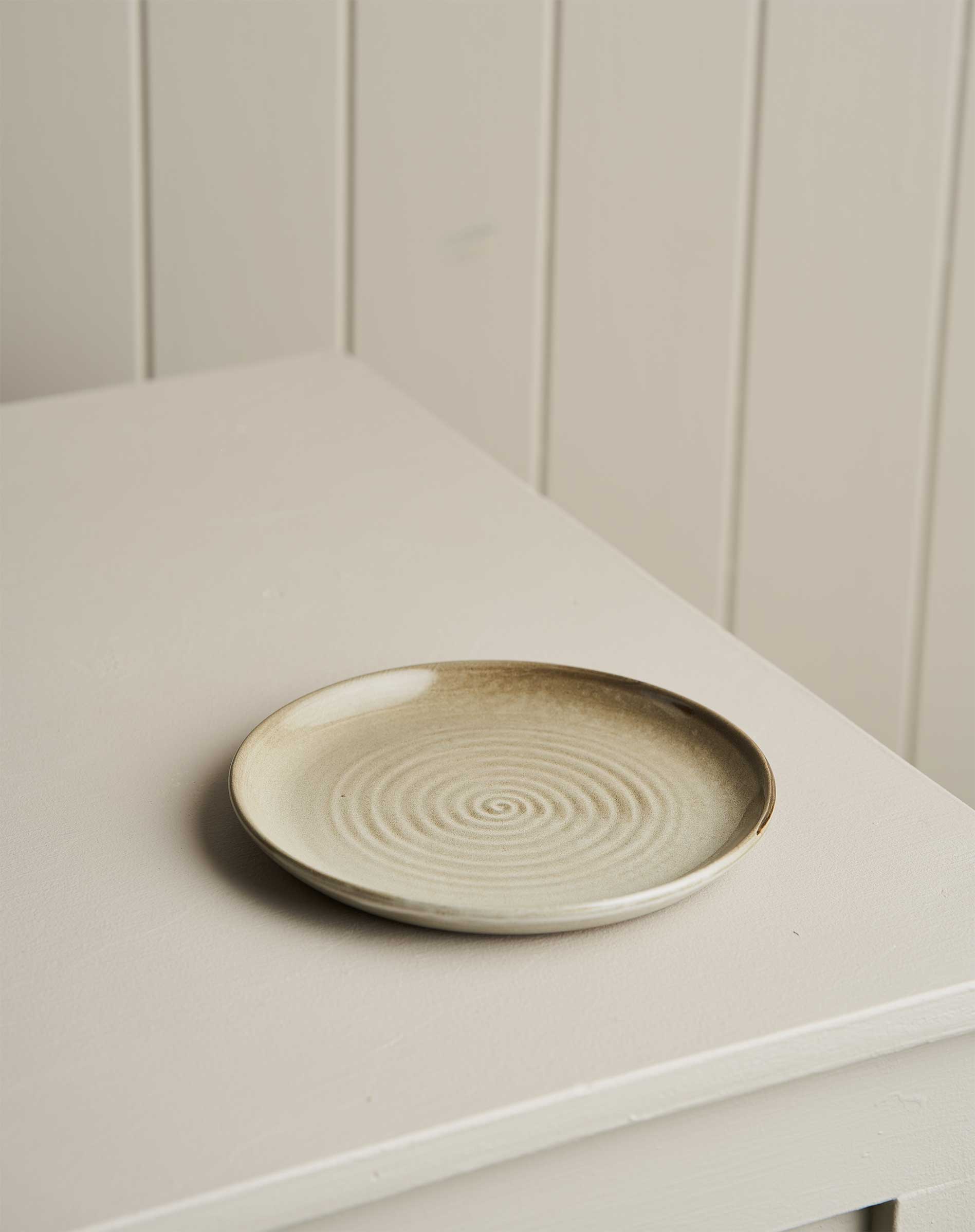 Small Portions Terra Place Setting / Saltbush - Image 5